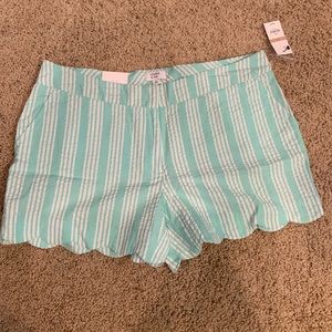 Crown and Ivy Scalloped Shorts